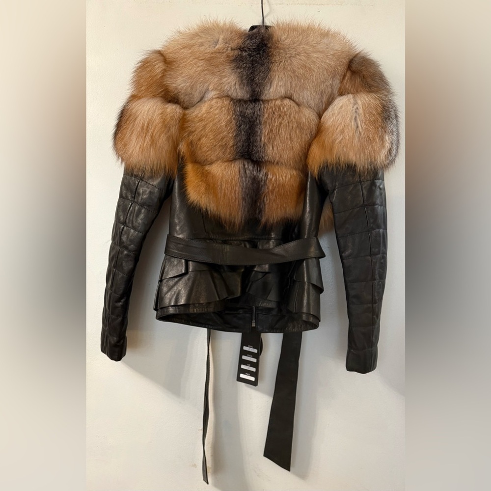 Motto Design By Oruc Women's Black Leather Jacket with Natural Fur Collar - Picture 6 of 11